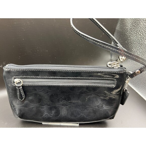 COACH Patent Leather Embossed Large Wristlet - Picture 6 of 7